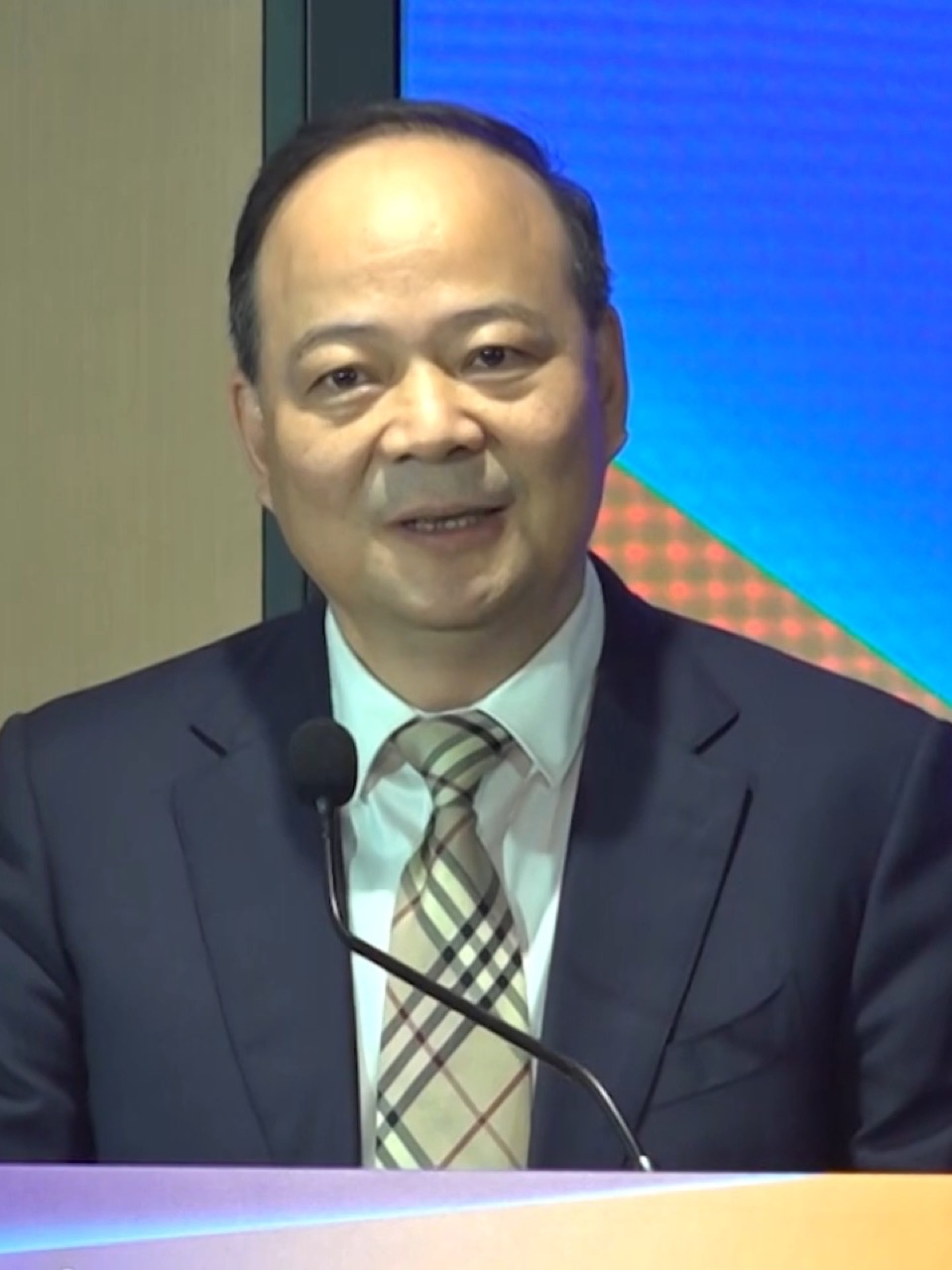 Zeng Yuqun (Robin Zeng / 曾毓群)